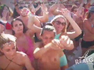 Réel filles gone mauvais captivant nu bateau fête booze croisière hd promo 2015