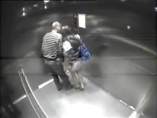 Amator cuplu la dracu în elevator - pornrough.com