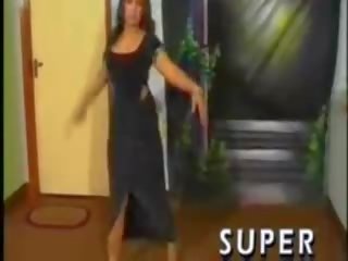 Pakistanietiškas bigboobs teta daro mujra šokis į etapas mov