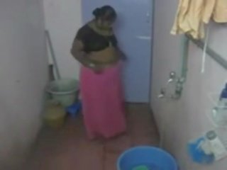 Desi desa bhabhi india tante tersembunyi kamera 