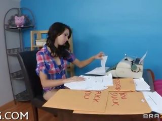 무료 적법한 나이 여자 친구 트리플 엑스 성인 비디오