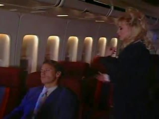 Kaitlyn ashley tanpa penutup dada stewardesses