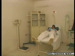 Blande av uniform skitten klipp videoer av klinikk faen