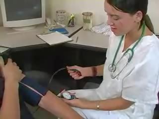 Női medico measures övé bot mov